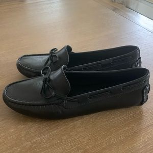 Women’s Black leather loafers by Sak’s 5th Ave, size 6.5
